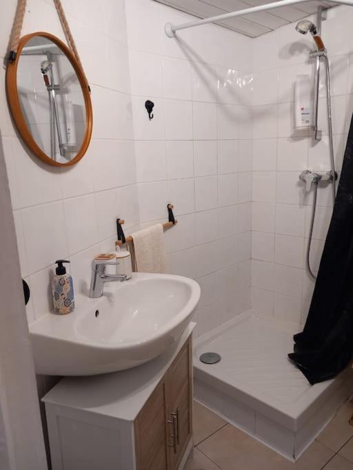 Appart Fonctionnel Et Familial Apartment Beziers Exterior photo